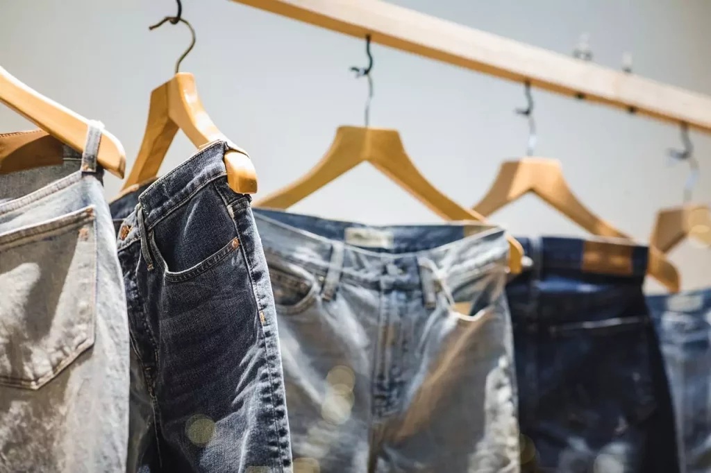 Tips for Finding a Quality Clothing Manufacturer for Your Apparel Brand